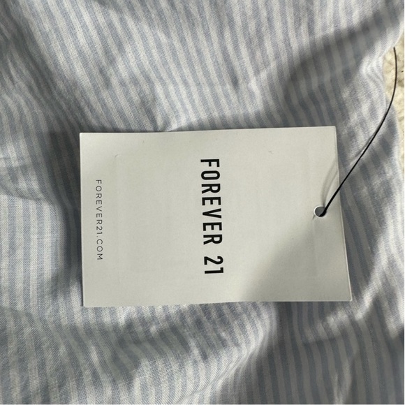 Kendall & Kylie Forever 21 NWT Pinstriped Poplin Shirt XL - Picture 9 of 9